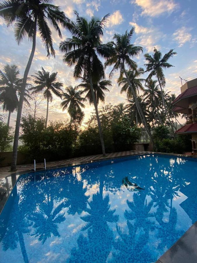 Ganesh Ayurveda Holiday Home Bed And Breakfast Kovalam Ngoại thất bức ảnh