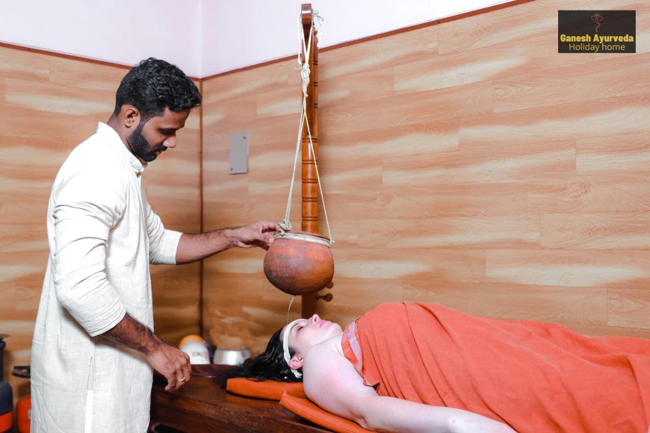 Ganesh Ayurveda Holiday Home Bed And Breakfast Kovalam Ngoại thất bức ảnh